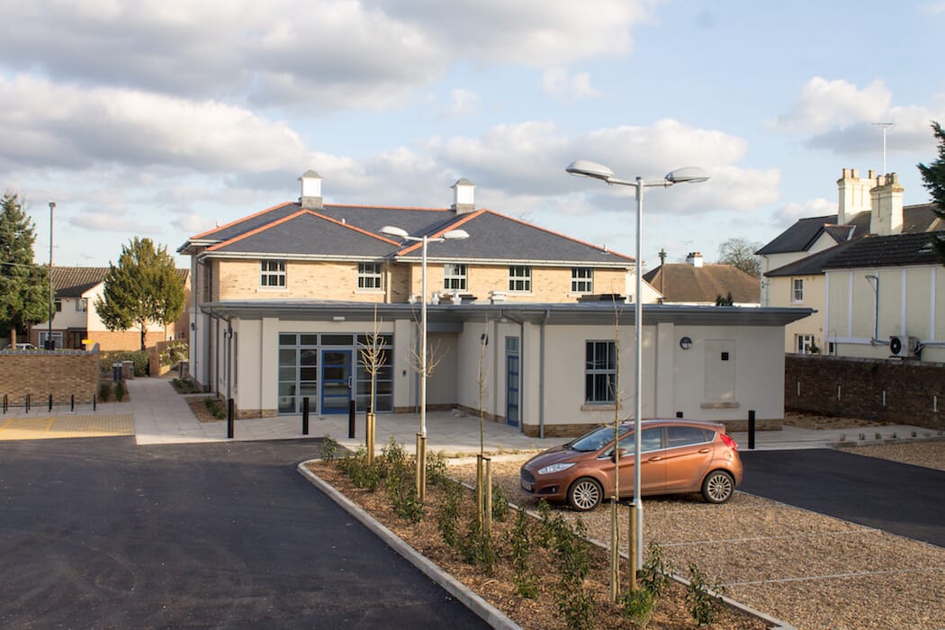 british-red-cross-breeam-rear.jpg